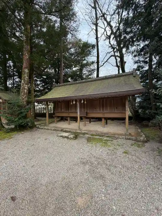 須佐神社の{uncategorized: "未分類", other: "その他", undefined: "問題あり", building: "その他建物", grave: "お墓", sacred_gate: "鳥居", guardian: "狛犬", statue: "像", buddha: "仏像", history: "歴史", nature: "自然", garden: "庭園", animal: "動物", pagoda: "塔", temizu: "手水舎", mountain_gate: "山門・神門", sanctuary: "本殿・本堂", subordinate: "末社・摂社", art: "芸術", scenery: "景色", jizo: "地蔵", ema: "絵馬", goshuin: "御朱印", omikuji: "おみくじ", items: "授与品その他", amulet: "お守り", goshuincho: "御朱印帳", eats: "食事", festival: "お祭り", votive_dance: "神楽", shichigosan: "七五三参", wedding: "結婚式", experience: "体験その他", initially: "初詣", around: "周辺", anti_infection: "感染症対策"}