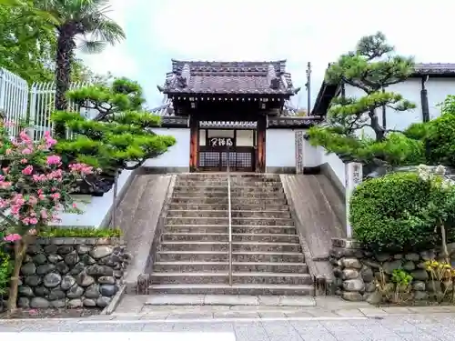 有松天満社の山門