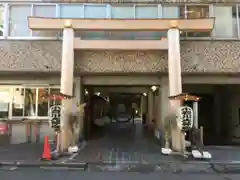 小石川大神宮の鳥居