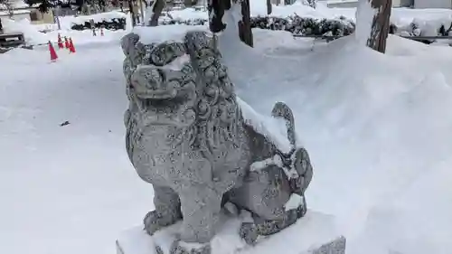 神居神社遥拝所の狛犬