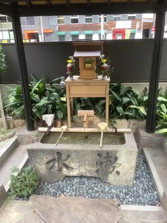 日蓮宗瑞光山久遠寺の手水舎