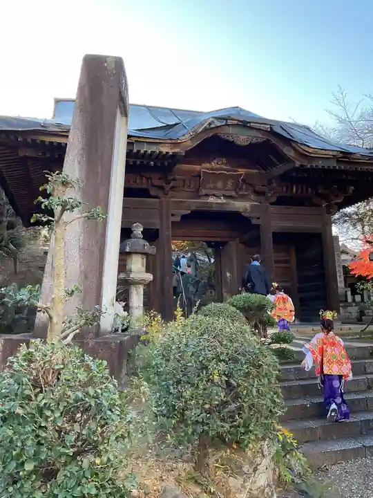 相応寺の山門・神門