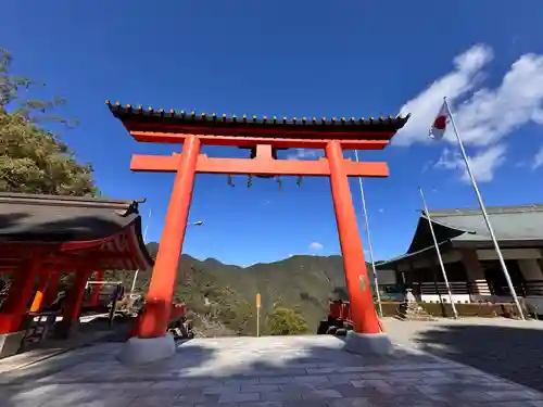 熊野那智大社(和歌山県)