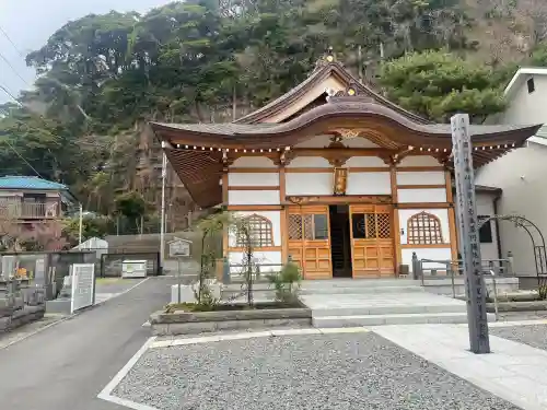 別願寺の{uncategorized: "未分類", other: "その他", undefined: "問題あり", building: "その他建物", grave: "お墓", sacred_gate: "鳥居", guardian: "狛犬", statue: "像", buddha: "仏像", history: "歴史", nature: "自然", garden: "庭園", animal: "動物", pagoda: "塔", temizu: "手水舎", mountain_gate: "山門・神門", sanctuary: "本殿・本堂", subordinate: "末社・摂社", art: "芸術", scenery: "景色", jizo: "地蔵", ema: "絵馬", goshuin: "御朱印", omikuji: "おみくじ", items: "授与品その他", amulet: "お守り", goshuincho: "御朱印帳", eats: "食事", festival: "お祭り", votive_dance: "神楽", shichigosan: "七五三参", wedding: "結婚式", experience: "体験その他", initially: "初詣", around: "周辺", anti_infection: "感染症対策"}