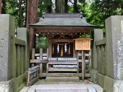 諏訪大社下社春宮(長野県)