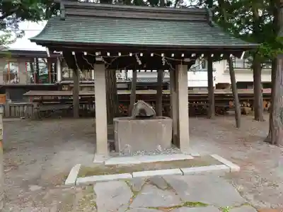 八剣神社の手水舎