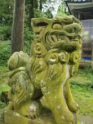白山神社の狛犬