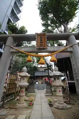 高円寺氷川神社の鳥居