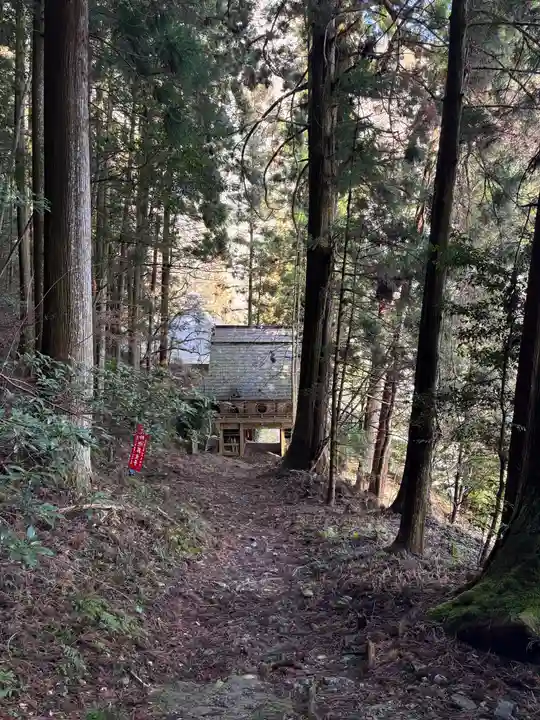 岩屋寺奥の院(白山権現)(愛媛県)
