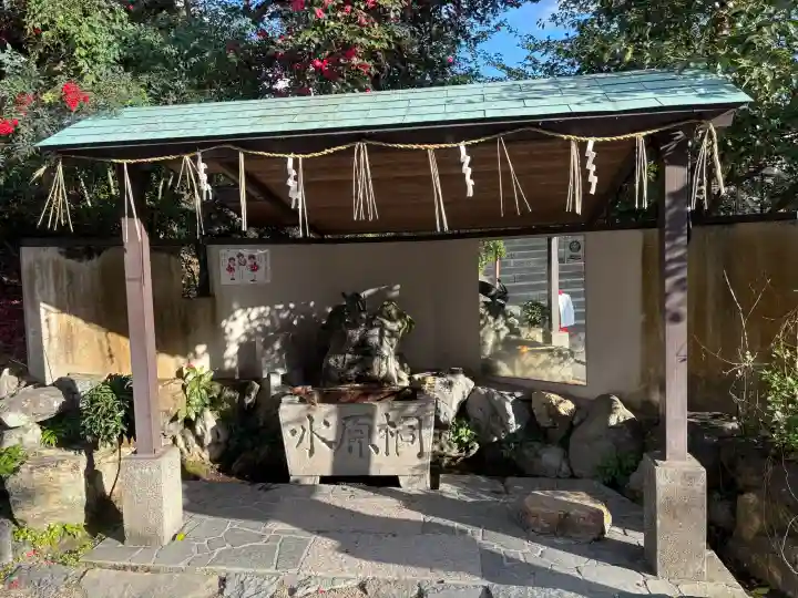 宇治神社の{uncategorized: "未分類", other: "その他", undefined: "問題あり", building: "その他建物", grave: "お墓", sacred_gate: "鳥居", guardian: "狛犬", statue: "像", buddha: "仏像", history: "歴史", nature: "自然", garden: "庭園", animal: "動物", pagoda: "塔", temizu: "手水舎", mountain_gate: "山門・神門", sanctuary: "本殿・本堂", subordinate: "末社・摂社", art: "芸術", scenery: "景色", jizo: "地蔵", ema: "絵馬", goshuin: "御朱印", omikuji: "おみくじ", items: "授与品その他", amulet: "お守り", goshuincho: "御朱印帳", eats: "食事", festival: "お祭り", votive_dance: "神楽", shichigosan: "七五三参", wedding: "結婚式", experience: "体験その他", initially: "初詣", around: "周辺", anti_infection: "感染症対策"}