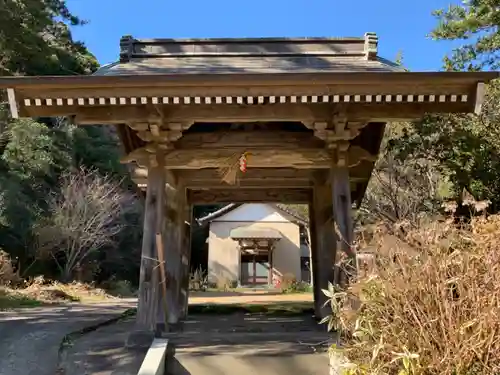 長光寺の山門