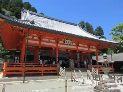 勝尾寺の本殿・本堂