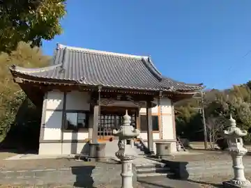 来光寺の本殿・本堂