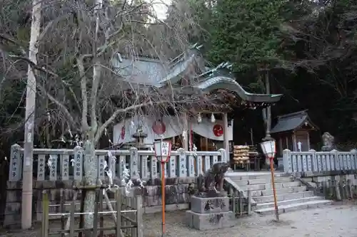 湯泉神社の本殿・本堂