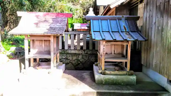 神明社(片名神明社)の末社・摂社