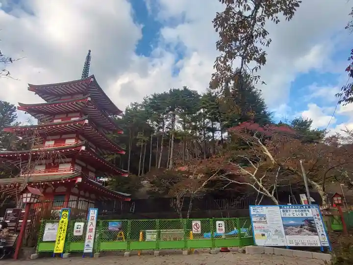 新倉富士浅間神社のその他建物