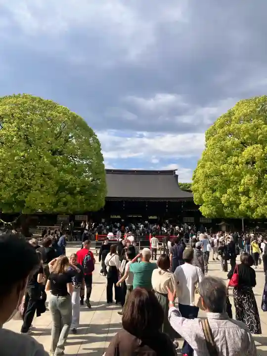 明治神宮の{uncategorized: "未分類", other: "その他", undefined: "問題あり", building: "その他建物", grave: "お墓", sacred_gate: "鳥居", guardian: "狛犬", statue: "像", buddha: "仏像", history: "歴史", nature: "自然", garden: "庭園", animal: "動物", pagoda: "塔", temizu: "手水舎", mountain_gate: "山門・神門", sanctuary: "本殿・本堂", subordinate: "末社・摂社", art: "芸術", scenery: "景色", jizo: "地蔵", ema: "絵馬", goshuin: "御朱印", omikuji: "おみくじ", items: "授与品その他", amulet: "お守り", goshuincho: "御朱印帳", eats: "食事", festival: "お祭り", votive_dance: "神楽", shichigosan: "七五三参", wedding: "結婚式", experience: "体験その他", initially: "初詣", around: "周辺", anti_infection: "感染症対策"}