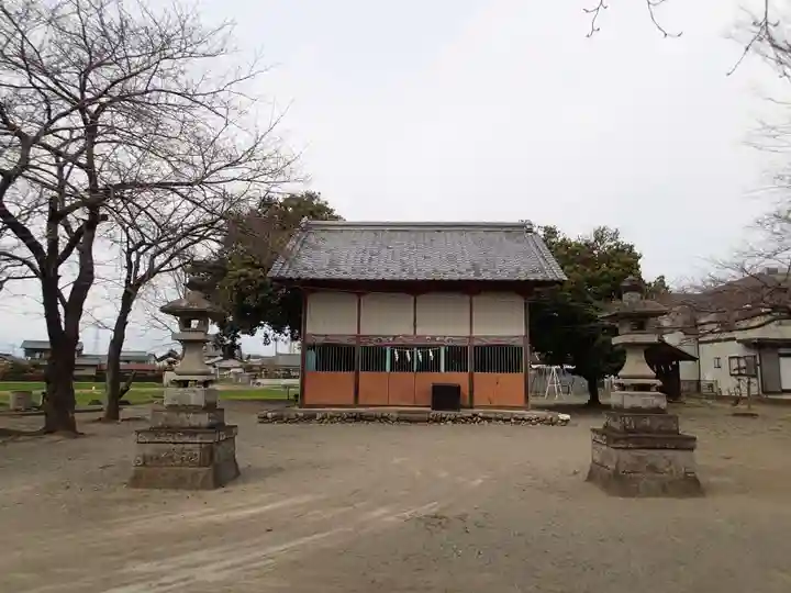 長幡部神社の本殿・本堂