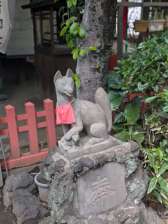 花園稲荷神社の狛犬