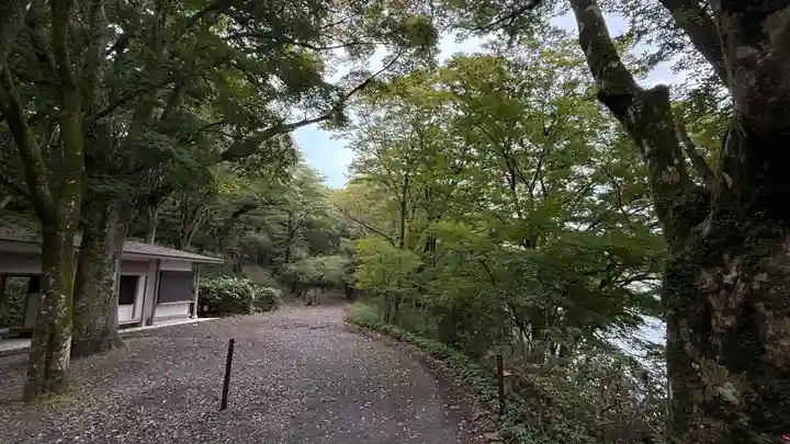 九頭龍神社本宮(神奈川県)