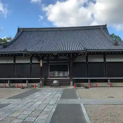 仁和寺の本殿・本堂