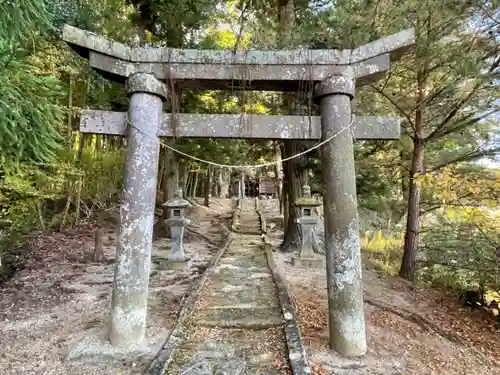 磐女神社の鳥居