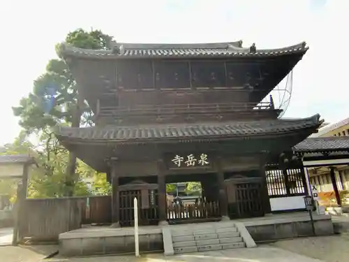 泉岳寺の山門・神門