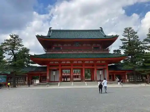 平安神宮の山門