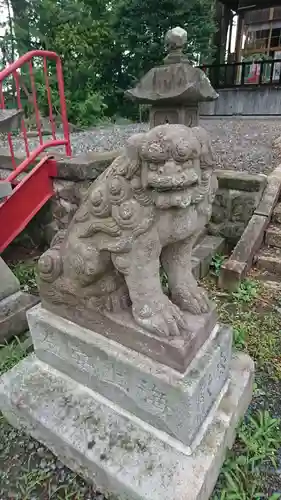 法霊山龗神社の狛犬