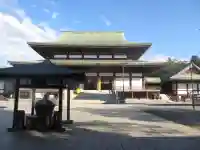 成田山新勝寺の本殿・本堂