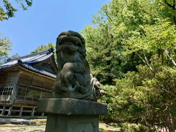石船神社(岩船神社)の{uncategorized: "未分類", other: "その他", undefined: "問題あり", building: "その他建物", grave: "お墓", sacred_gate: "鳥居", guardian: "狛犬", statue: "像", buddha: "仏像", history: "歴史", nature: "自然", garden: "庭園", animal: "動物", pagoda: "塔", temizu: "手水舎", mountain_gate: "山門・神門", sanctuary: "本殿・本堂", subordinate: "末社・摂社", art: "芸術", scenery: "景色", jizo: "地蔵", ema: "絵馬", goshuin: "御朱印", omikuji: "おみくじ", items: "授与品その他", amulet: "お守り", goshuincho: "御朱印帳", eats: "食事", festival: "お祭り", votive_dance: "神楽", shichigosan: "七五三参", wedding: "結婚式", experience: "体験その他", initially: "初詣", around: "周辺", anti_infection: "感染症対策"}