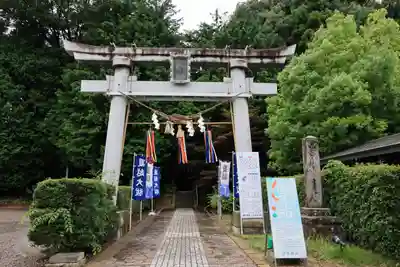 滑川神社 - 仕事と子どもの守り神の鳥居