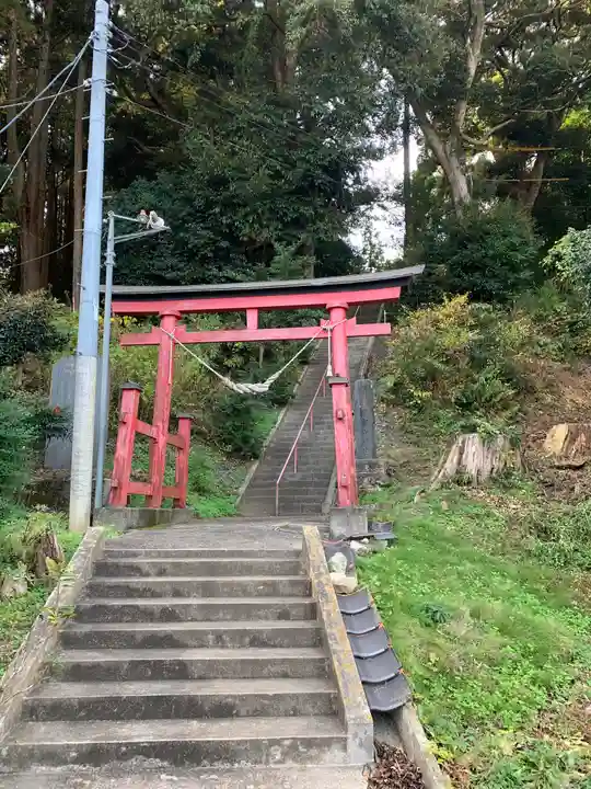 新山神社の鳥居