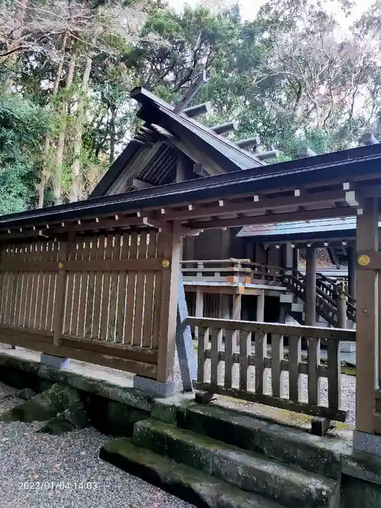 安房神社の本殿・本堂