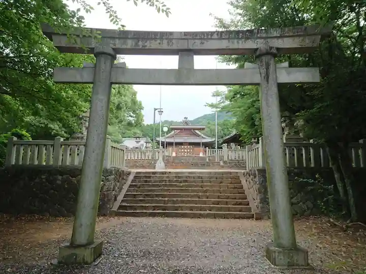 石山神社の鳥居