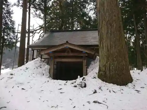 八幡神社(樺八幡神社)の本殿