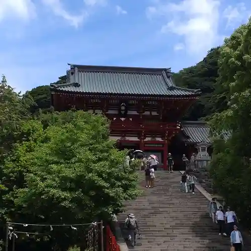 鶴岡八幡宮の本殿