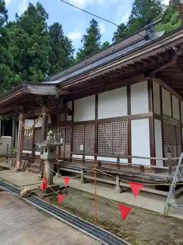 都々古別神社の本殿