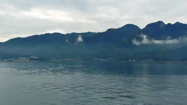 厳島神社の{uncategorized: "未分類", other: "その他", undefined: "問題あり", building: "その他建物", grave: "お墓", sacred_gate: "鳥居", guardian: "狛犬", statue: "像", buddha: "仏像", history: "歴史", nature: "自然", garden: "庭園", animal: "動物", pagoda: "塔", temizu: "手水舎", mountain_gate: "山門・神門", sanctuary: "本殿・本堂", subordinate: "末社・摂社", art: "芸術", scenery: "景色", jizo: "地蔵", ema: "絵馬", goshuin: "御朱印", omikuji: "おみくじ", items: "授与品その他", amulet: "お守り", goshuincho: "御朱印帳", eats: "食事", festival: "お祭り", votive_dance: "神楽", shichigosan: "七五三参", wedding: "結婚式", experience: "体験その他", initially: "初詣", around: "周辺", anti_infection: "感染症対策"}