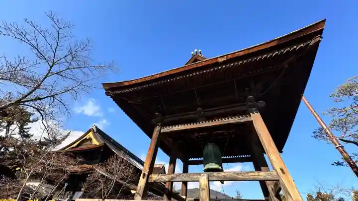 善光寺の{uncategorized: "未分類", other: "その他", undefined: "問題あり", building: "その他建物", grave: "お墓", sacred_gate: "鳥居", guardian: "狛犬", statue: "像", buddha: "仏像", history: "歴史", nature: "自然", garden: "庭園", animal: "動物", pagoda: "塔", temizu: "手水舎", mountain_gate: "山門・神門", sanctuary: "本殿・本堂", subordinate: "末社・摂社", art: "芸術", scenery: "景色", jizo: "地蔵", ema: "絵馬", goshuin: "御朱印", omikuji: "おみくじ", items: "授与品その他", amulet: "お守り", goshuincho: "御朱印帳", eats: "食事", festival: "お祭り", votive_dance: "神楽", shichigosan: "七五三参", wedding: "結婚式", experience: "体験その他", initially: "初詣", around: "周辺", anti_infection: "感染症対策"}
