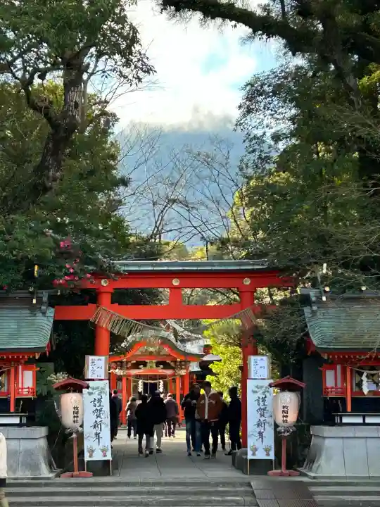枚聞神社の{uncategorized: "未分類", other: "その他", undefined: "問題あり", building: "その他建物", grave: "お墓", sacred_gate: "鳥居", guardian: "狛犬", statue: "像", buddha: "仏像", history: "歴史", nature: "自然", garden: "庭園", animal: "動物", pagoda: "塔", temizu: "手水舎", mountain_gate: "山門・神門", sanctuary: "本殿・本堂", subordinate: "末社・摂社", art: "芸術", scenery: "景色", jizo: "地蔵", ema: "絵馬", goshuin: "御朱印", omikuji: "おみくじ", items: "授与品その他", amulet: "お守り", goshuincho: "御朱印帳", eats: "食事", festival: "お祭り", votive_dance: "神楽", shichigosan: "七五三参", wedding: "結婚式", experience: "体験その他", initially: "初詣", around: "周辺", anti_infection: "感染症対策"}