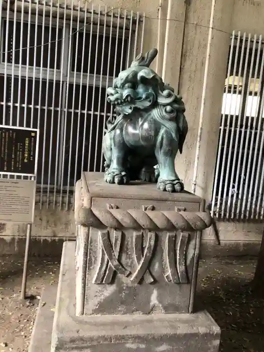 花園神社の狛犬