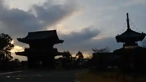 清凉寺のその他建物