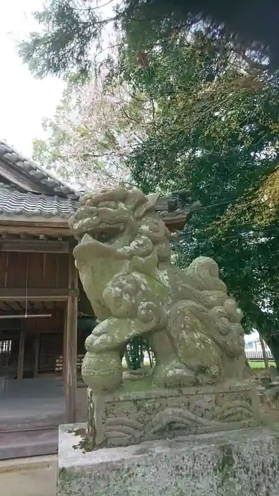 山那神社の狛犬