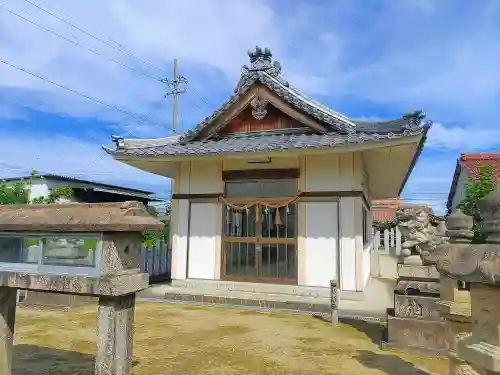 白山社の本殿・本堂