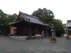 泙野神社の本殿