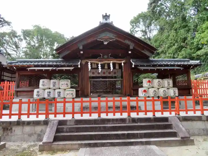 建勲神社の山門・神門