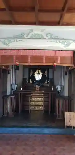 篠原稲荷神社の本殿・本堂