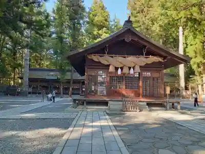 諏訪大社下社春宮(長野県)