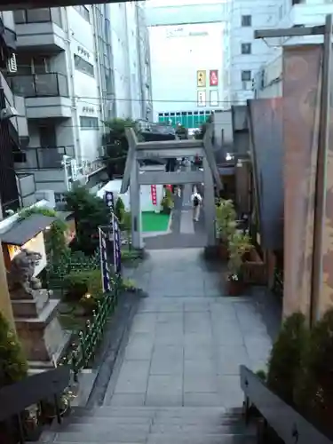 烏森神社の鳥居